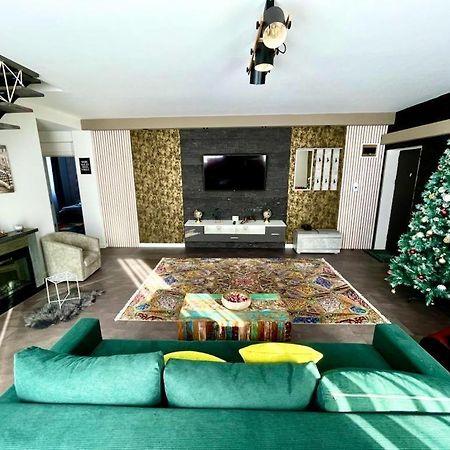 N & G Apartments Rîşnov Kültér fotó
