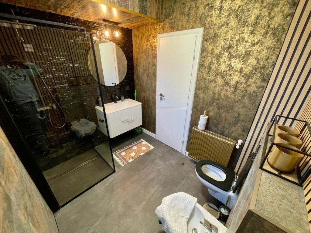 N & G Apartments Rîşnov Kültér fotó