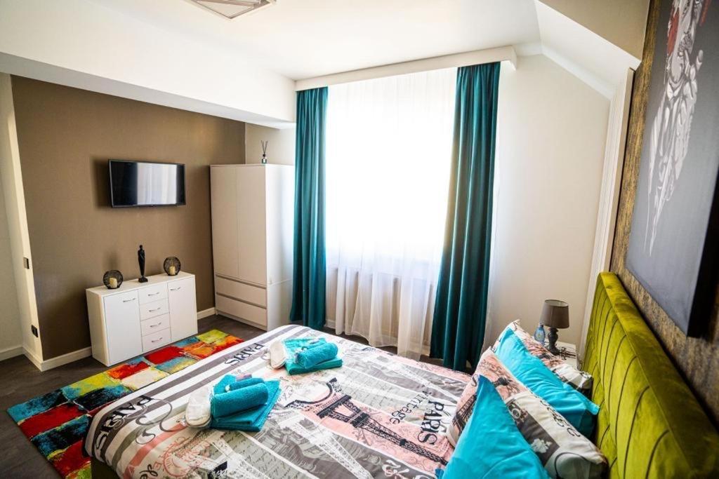 N & G Apartments Rîşnov Kültér fotó